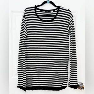 Vintage BDG made in USA Stripped Black and White Mens Sweater Size Small